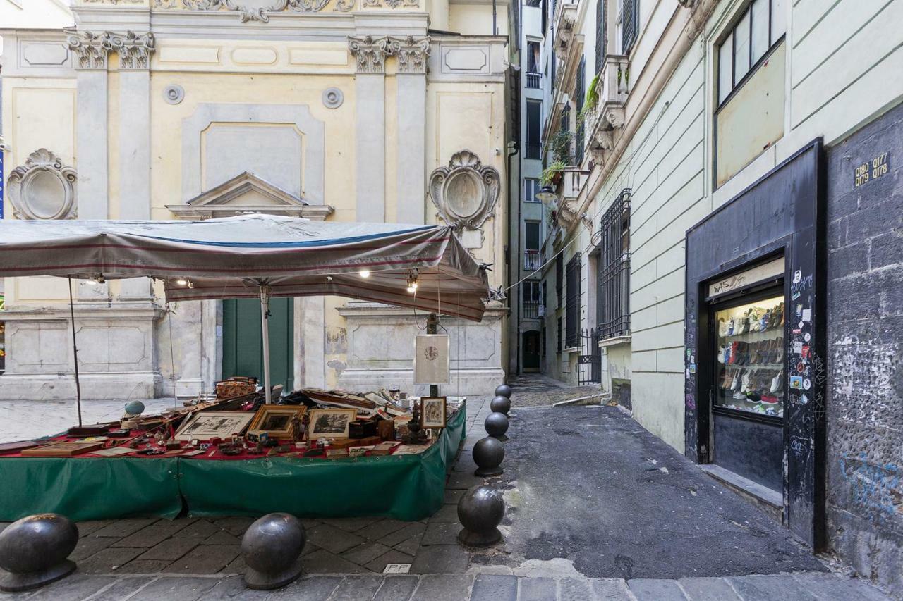 Wood And Stone Apartment In The Historical Center Genoa Exterior photo